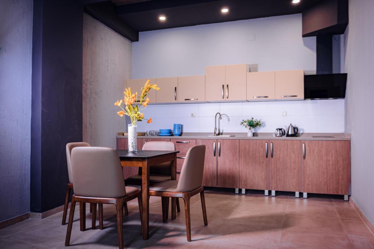Tm Apart Hotel Tbilisi Bagian luar foto