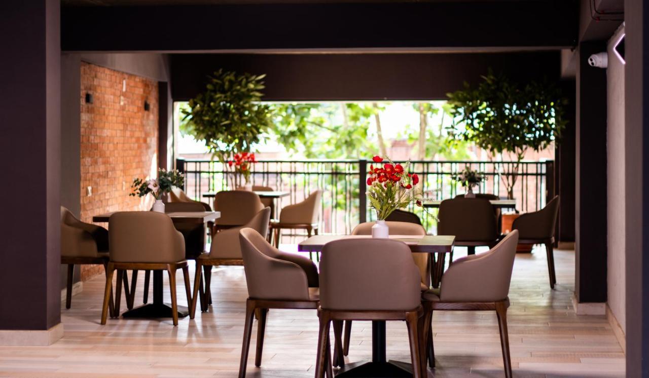 Tm Apart Hotel Tbilisi Bagian luar foto