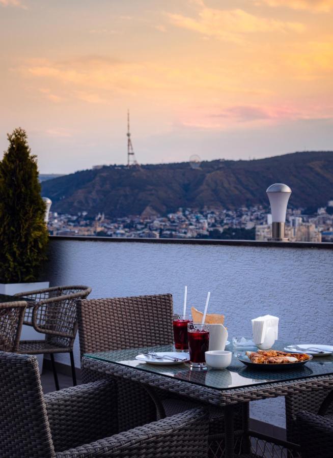 Tm Apart Hotel Tbilisi Bagian luar foto