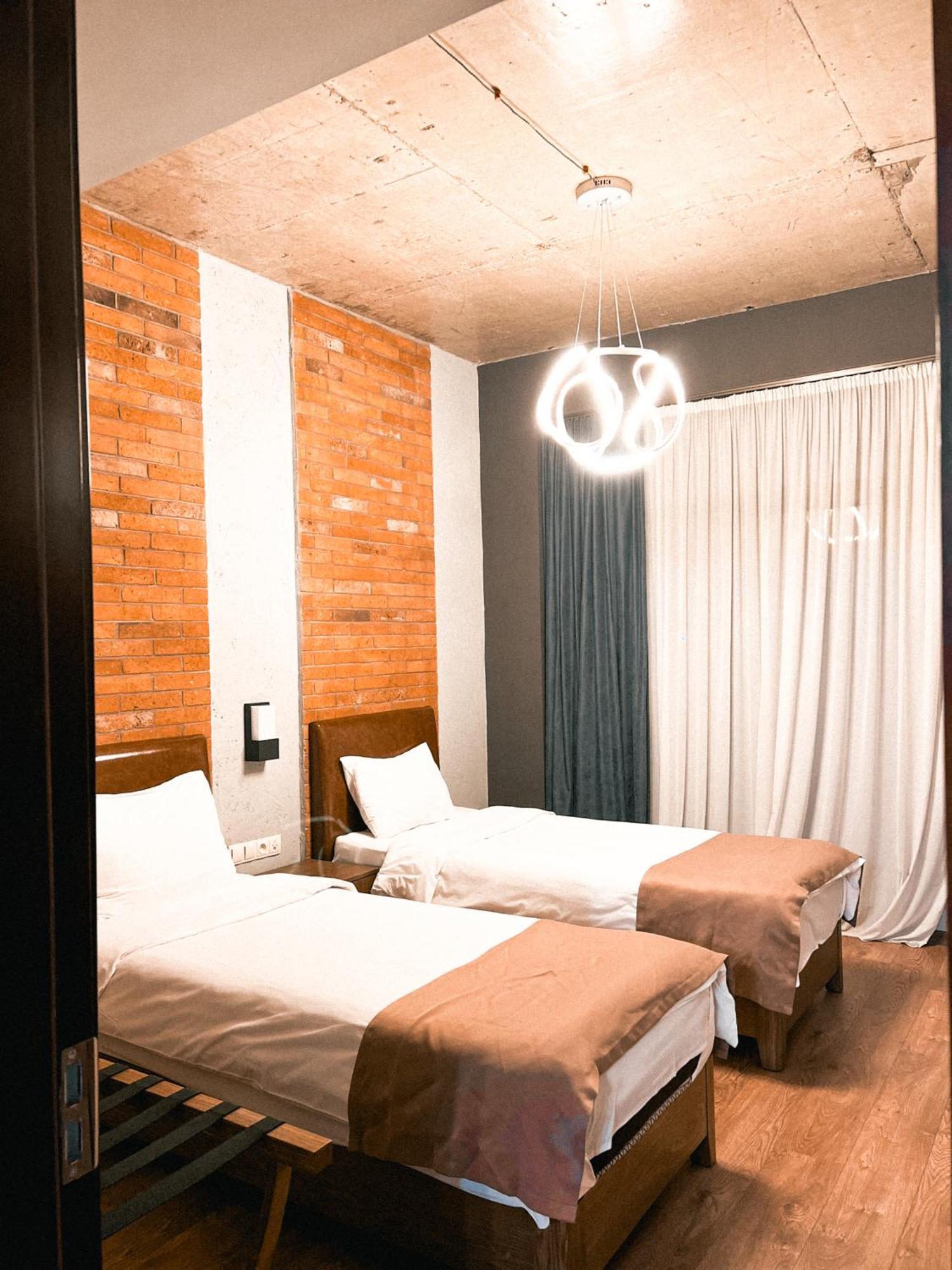 Tm Apart Hotel Tbilisi Bagian luar foto