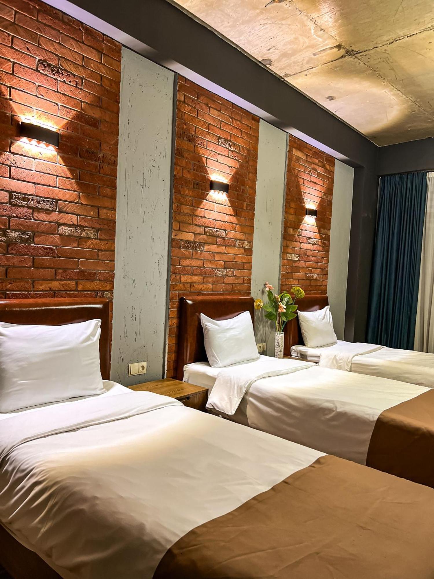 Tm Apart Hotel Tbilisi Bagian luar foto