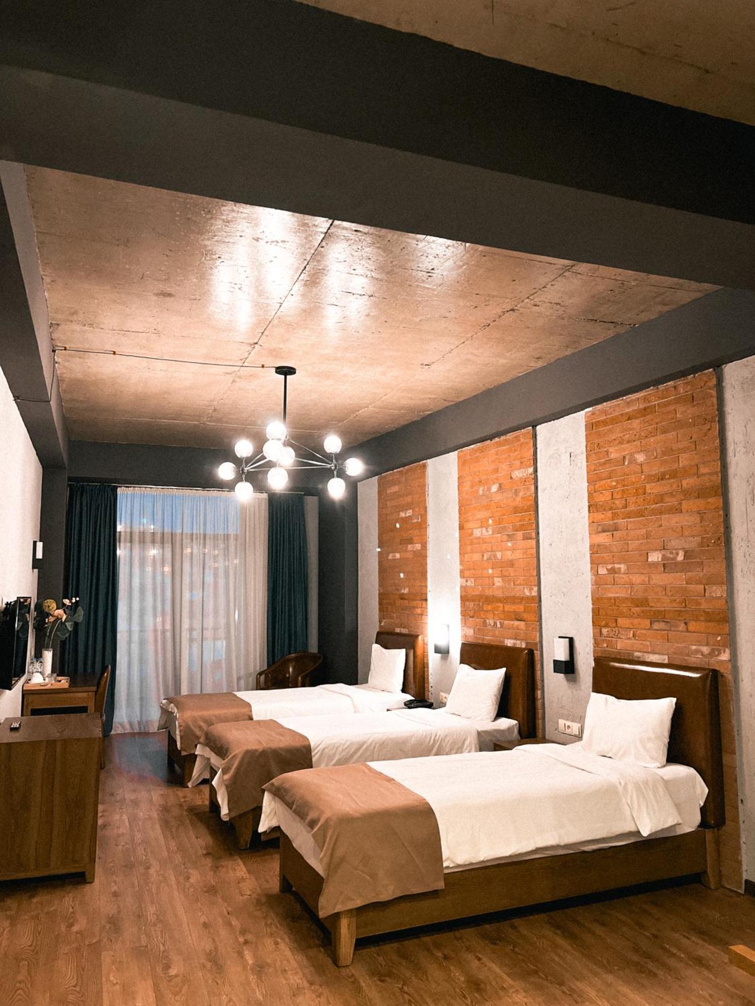 Tm Apart Hotel Tbilisi Bagian luar foto