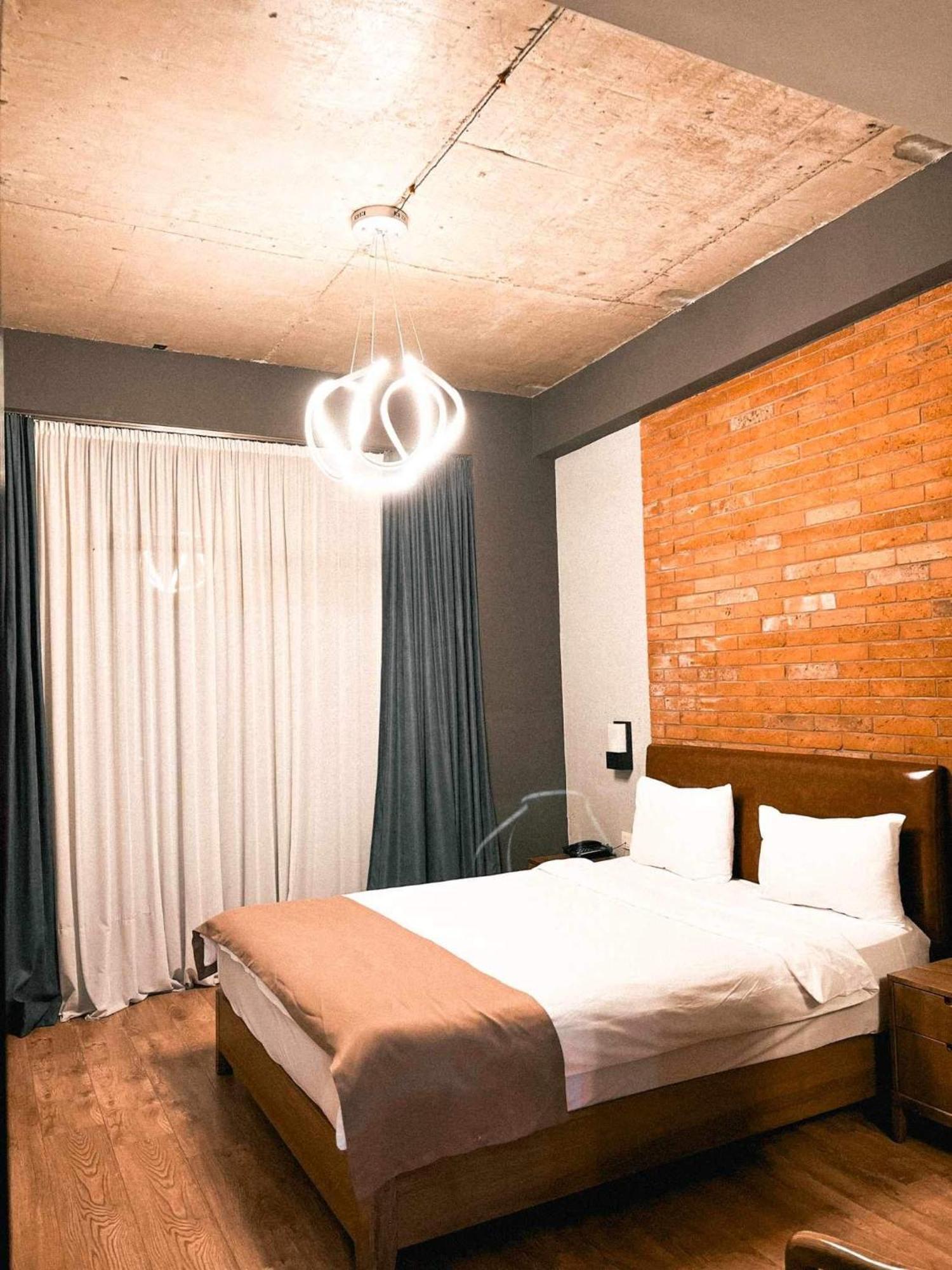 Tm Apart Hotel Tbilisi Bagian luar foto