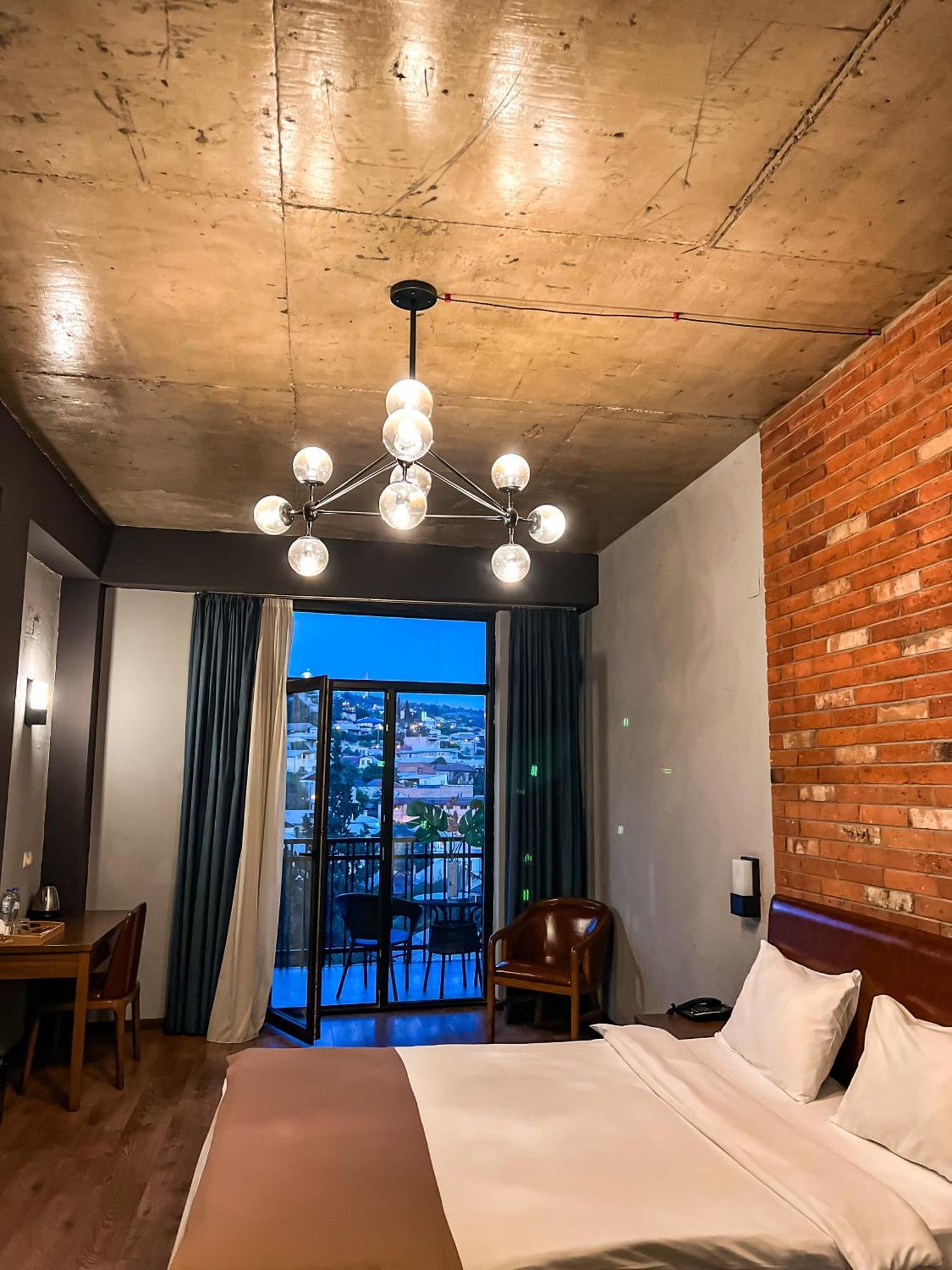 Tm Apart Hotel Tbilisi Bagian luar foto