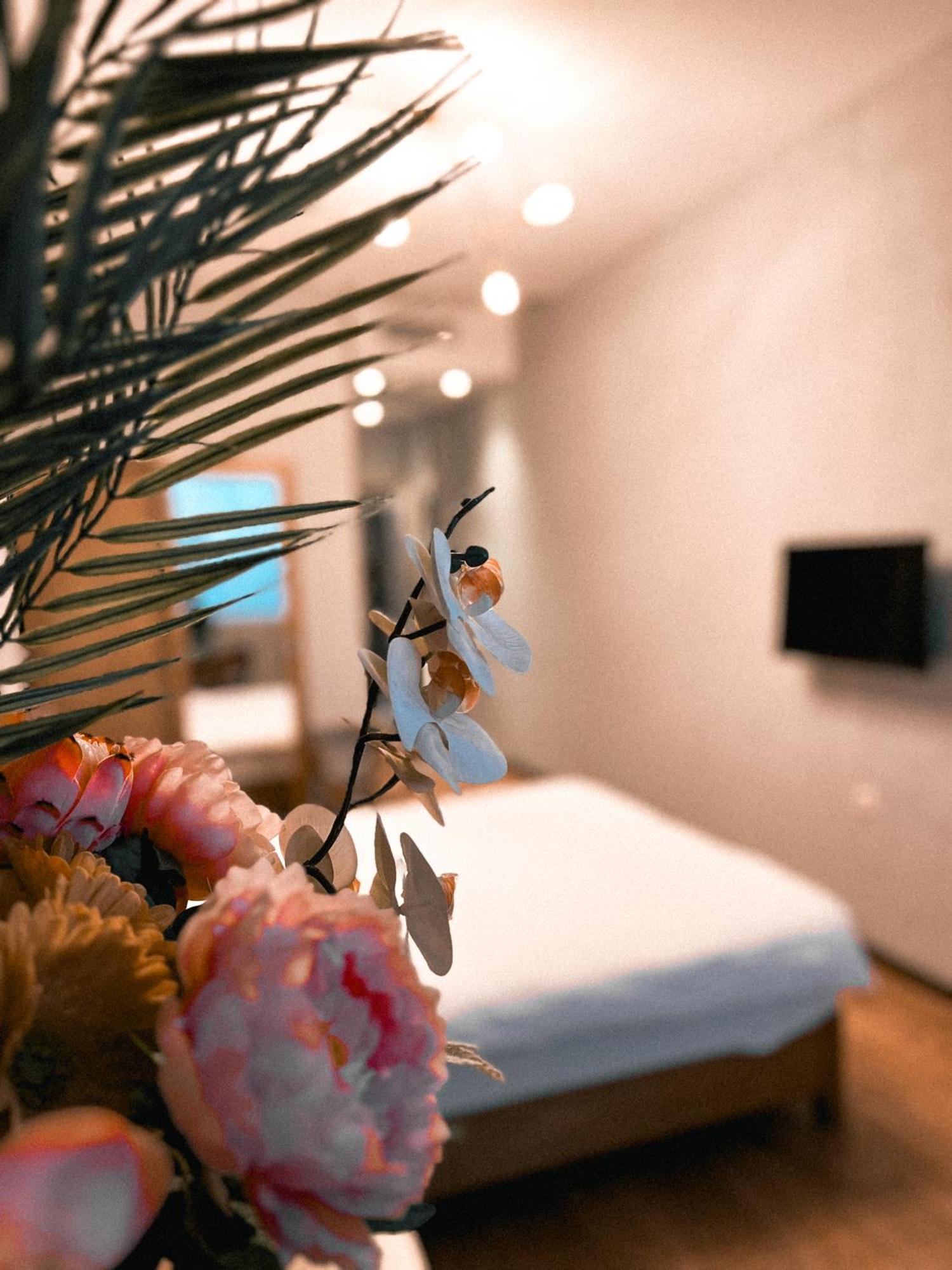 Tm Apart Hotel Tbilisi Bagian luar foto